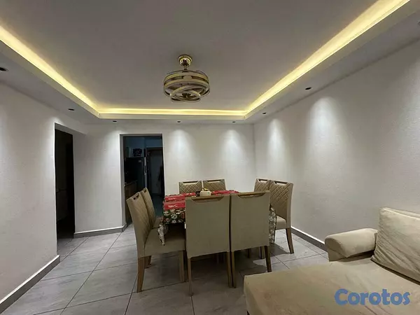 apartamentos - Venta de apartamento de oportunidad remodelado en la castellana 5