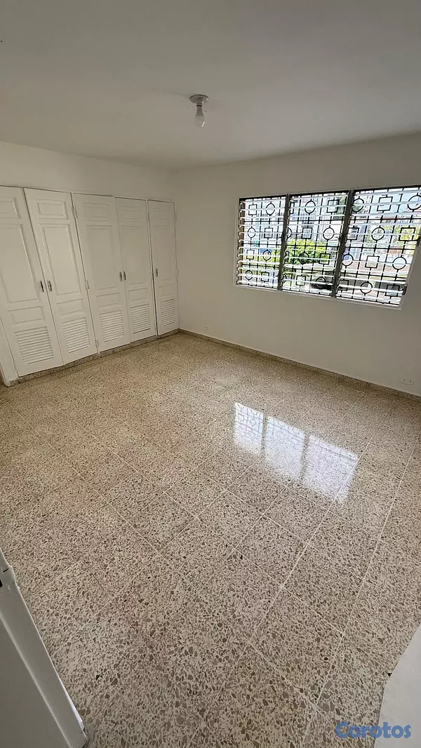 apartamentos - Coqueto, amplio y clásico PIANTINI  5