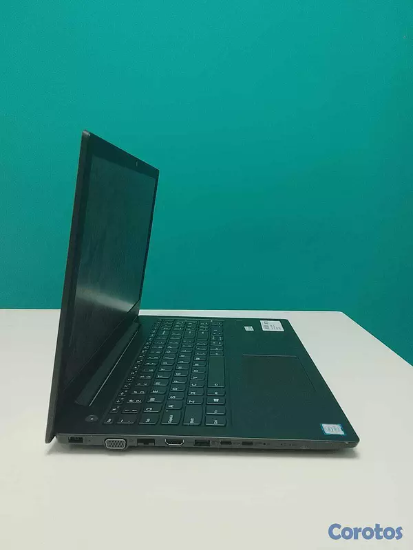 computadoras y laptops - `Laptop, Lenovo V330-15IKB / 7th Gen, Intel Core i 3