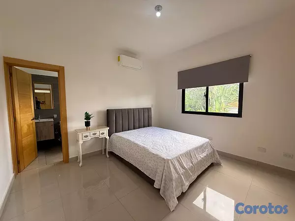 casas vacacionales y villas - 🔵Villa con Piscina 2 Niveles en Juan Dolio 6