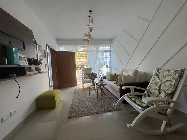 apartamentos - Hermoso 1er Nivel en Las Damas, Santiago 2