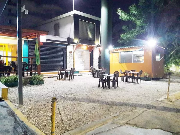 oficinas y locales comerciales - Food truck bella vista 2