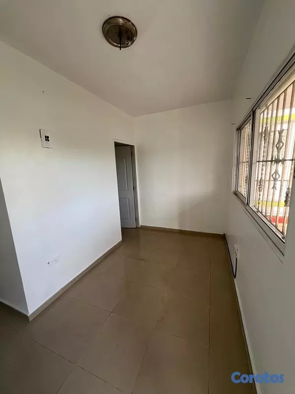 apartamentos - Se renta apartamento cómodo y localizado en la Av.27 de febrero con privada 4