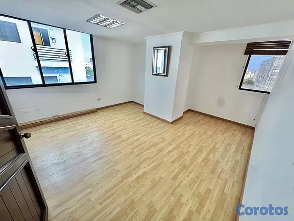 oficinas y locales comerciales - Local Oficina en Alquiler Evaristo Morales  5