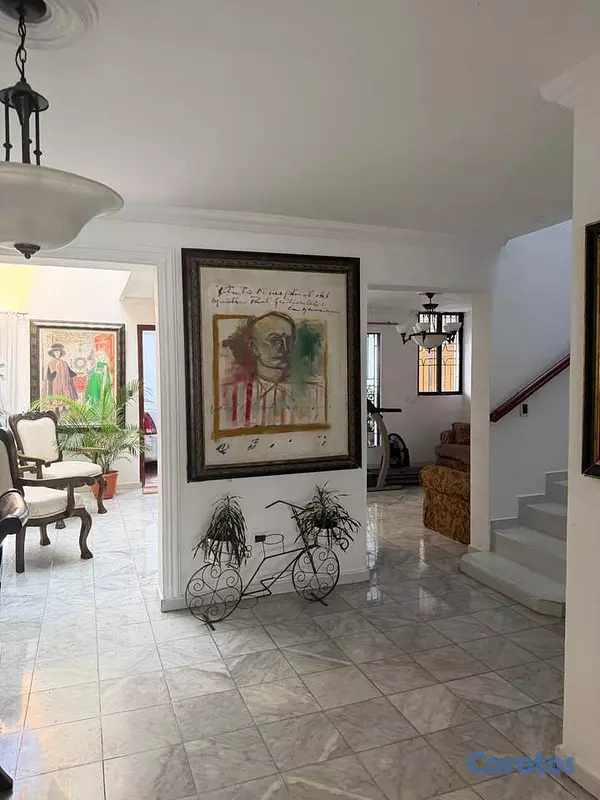 casas - Casa duplex de 3 habitaciones en venta en Urb. Rea 11