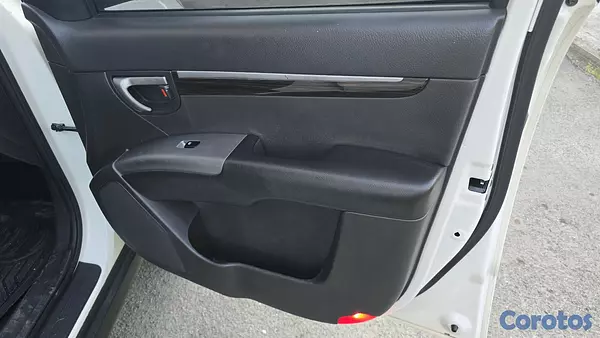 jeepetas y camionetas - Santa fe 2012, Motor Doch, 3 filas Asiento,  de Mujer - LA MAS NUEVA !!!!!!
 9