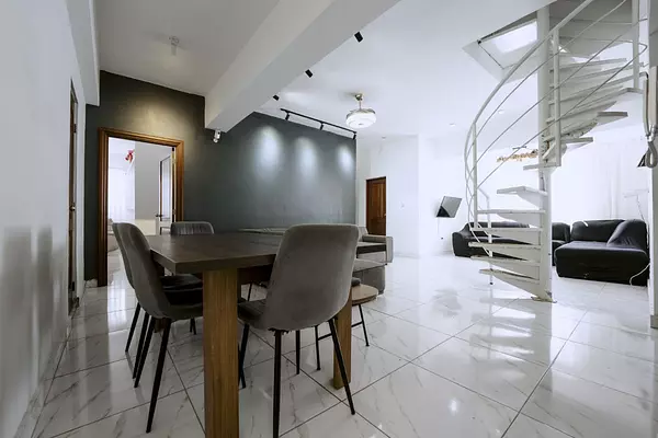 apartamentos - VENDO APARTAMENTO TIPO PENTHOUSE EN LA INDEPENDENCIA  3