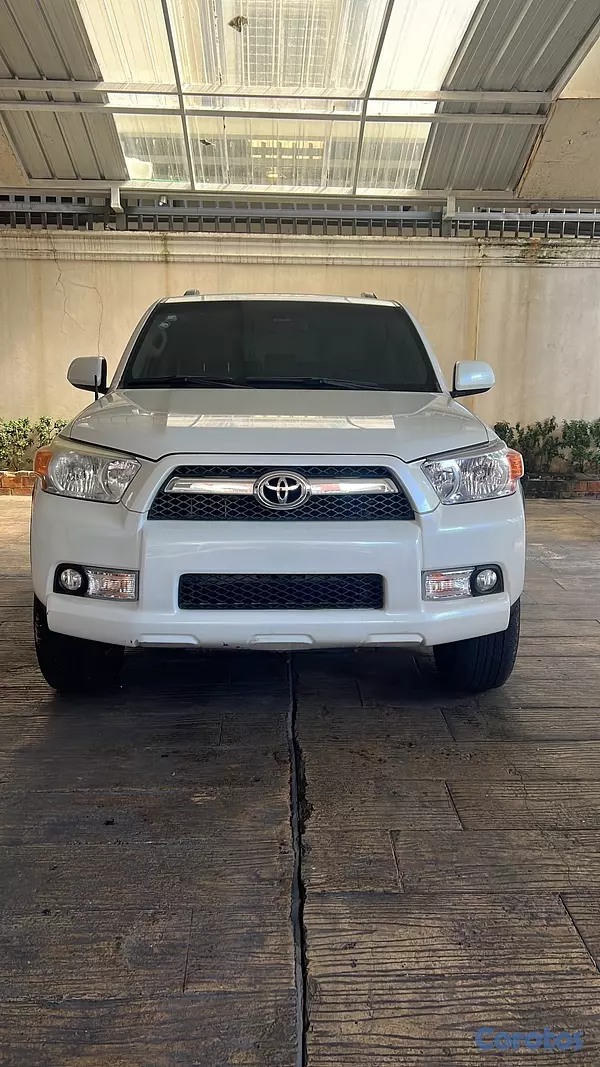 jeepetas y camionetas - Toyota 4runner SR5 2013 10
