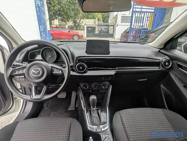 carros - MAZDA DEMIO 2020 14
