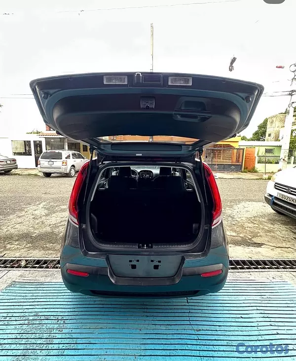 jeepetas y camionetas - Kia Soul LX 2021 7