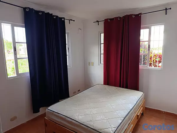 muebles y colchones - de oportunidad se venden 4 camas completas con su 