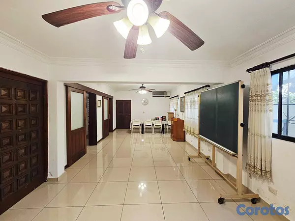 casas - Alquilo casa en Los Prados 4