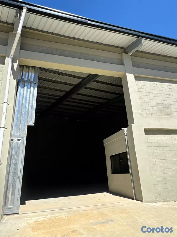 oficinas y locales comerciales - NAVE COMERCIAL 3