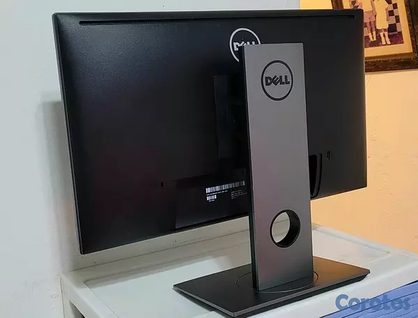 computadoras y laptops - Monitor Dell 22 Pulg ips sin Bordes hdmi Pantalla Giratoria  3
