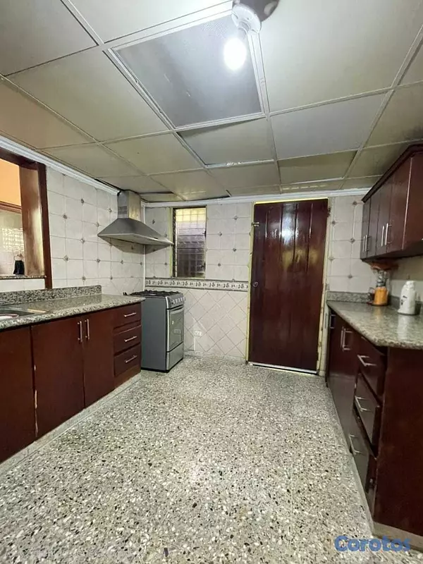 apartamentos - Venta de casa- Avenida Independencia  2