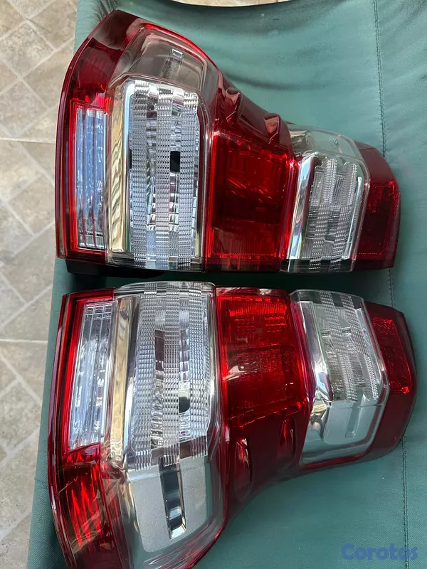 repuestos - Micas faroles de Toyota Prado 2010-2017 6
