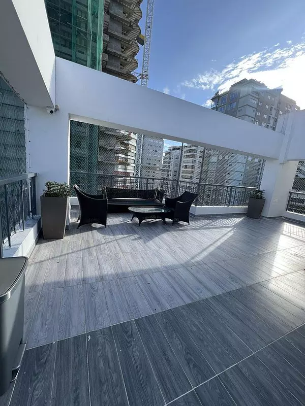 apartamentos - Apartamento en piantini 8vo nivel 2 habit. 1558 2