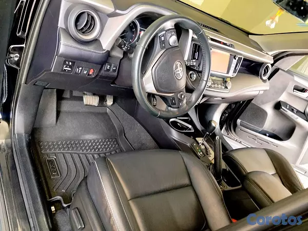 jeepetas y camionetas - TOYOYA RAV4 LIMITE 4X4 AÑO 2017 8