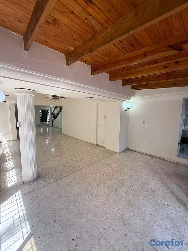 casas - Alquiler de Casa en Julieta Morales 5