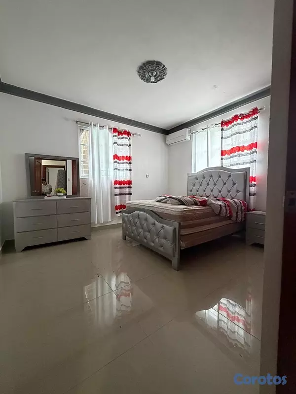 casas - Casa en venta amueblada o vacia en Corona Plaza, S 5