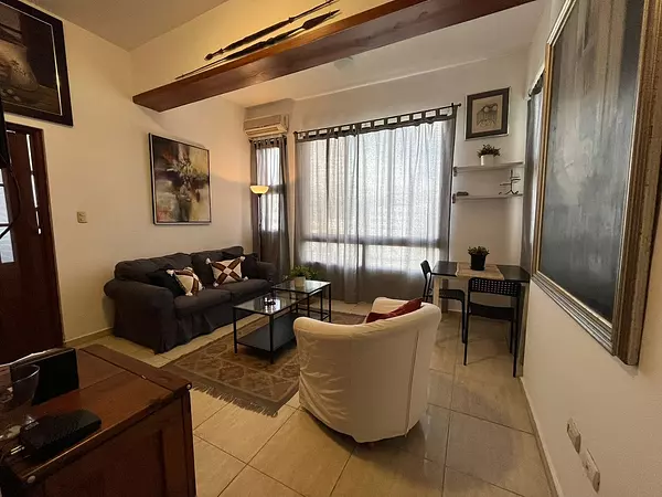 apartamentos - 👩🏻‍💻 ALQUILO⏰

AMUEBLADO. 1 H
El Vergel
1 Hab
1 baño
$US 750
Mant incl 1