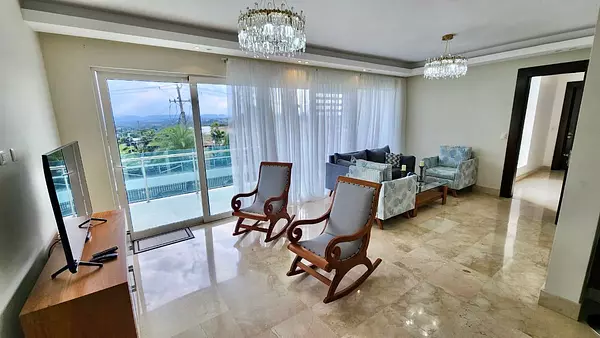 apartamentos - Apartamento 2do Nivel en La Zurza  2