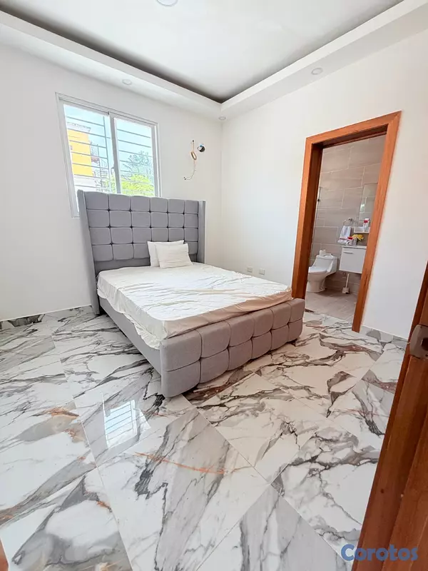 apartamentos - venta de apartamento 2do piso con 260mts y piscina en autopista de san isidro  9