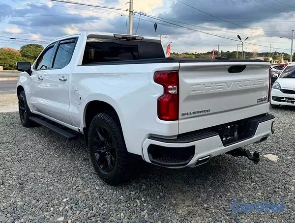 jeepetas y camionetas - Chevrolet Silverado High Country Duramax 2020
 4