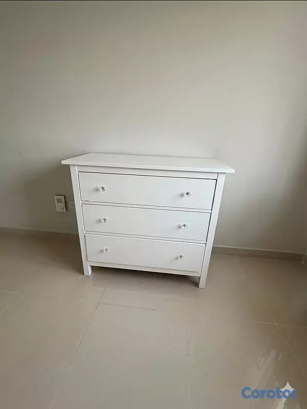 muebles y colchones - Gavetero color blanco, versati y delicado para habitación,con gavetas espaciosas 2