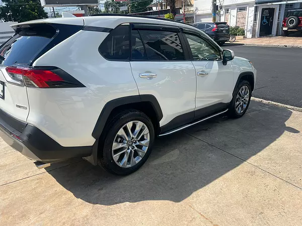 jeepetas y camionetas - toyota rav4 2020 3