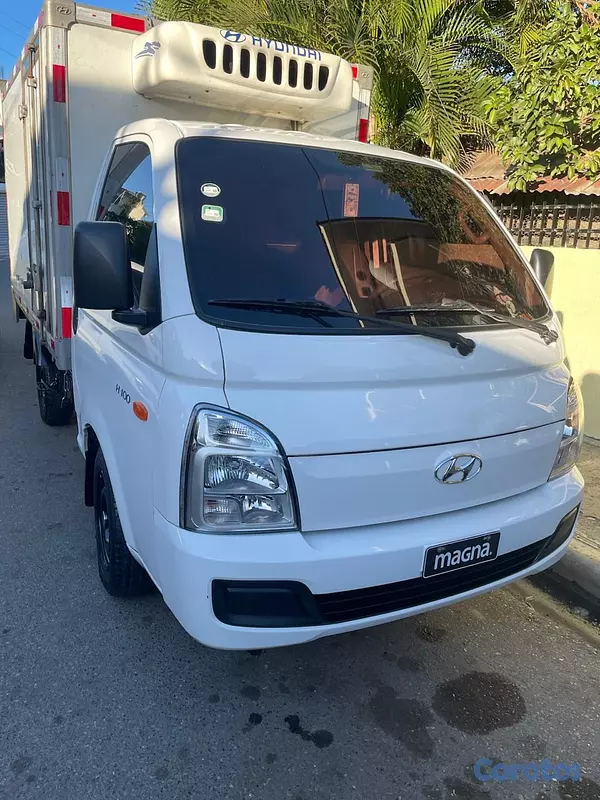 camiones y vehiculos pesados - Hyundai H100 2023 | Como Nuevo | Un solo dueño | 4 2