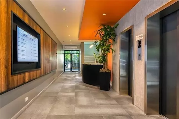 oficinas y locales comerciales - Locales comerciales céntricos  7