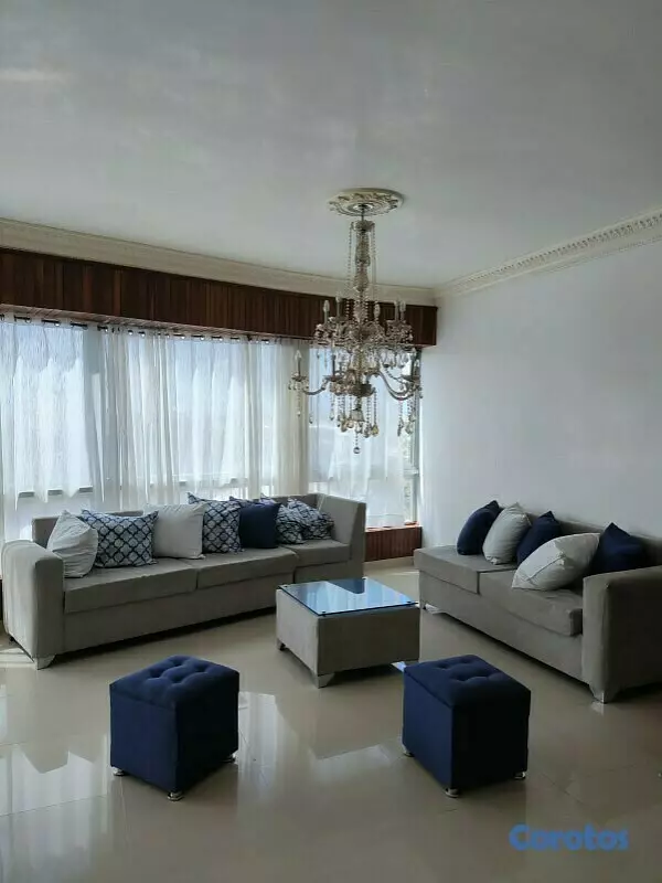apartamentos - *Impecable, amplio y lindo departamento 3 Habit cada una con su baño* 234 Mts 3