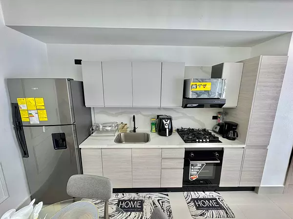 apartamentos - Alquilo apartamento amueblado en Evaristo Morales  4