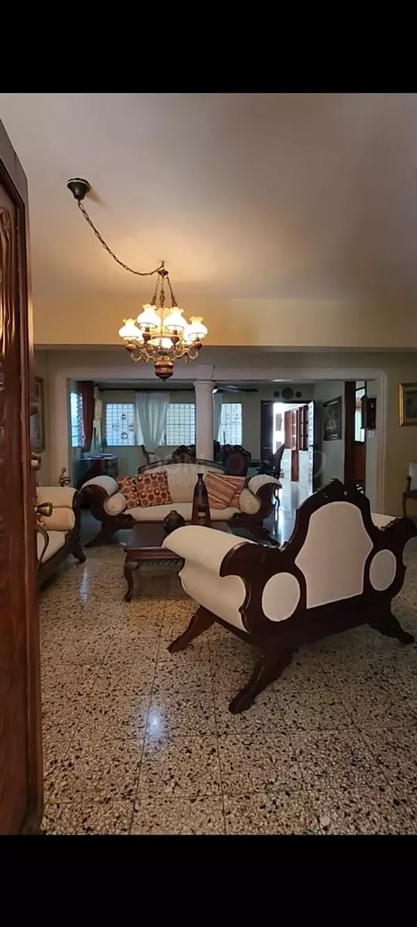 casas - Se vende casa en Av. Independencia 3