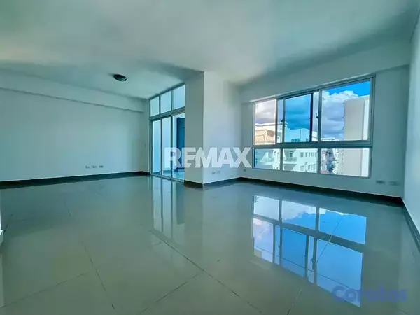 apartamentos - Apartamento con Línea Blanca en La Julia 2