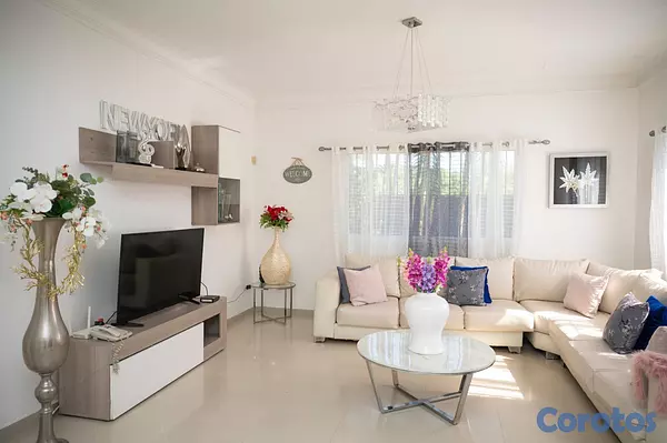 casas - Villa con Piscina en Santiago | 6 Habitaciones | Oportunidad Unica 5
