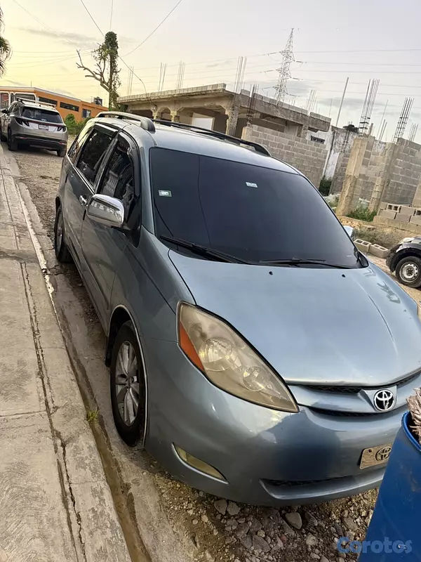 carros - Toyota sienna 2007 negociable  6