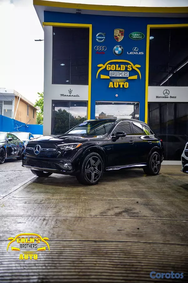 jeepetas y camionetas - Mercedes Benz GLC 300 AMG 2024 Recien Importada 3