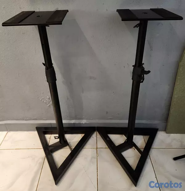 camaras y audio - Pedestal O Base Para Monitores De Estudio Rockvill 2