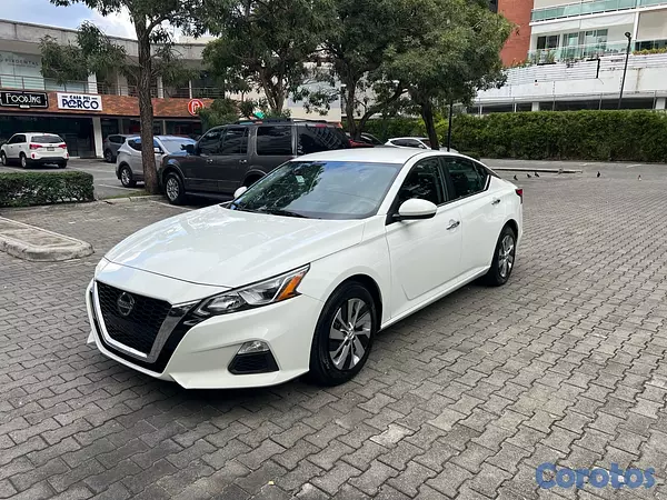carros - 2020 NISSAN ALTIMA SV 2