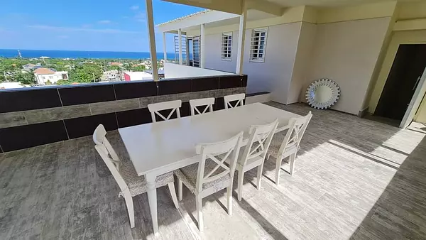 casas vacacionales y villas - Hermosa Villa de 3 Niveles con Vista al Oceano 3