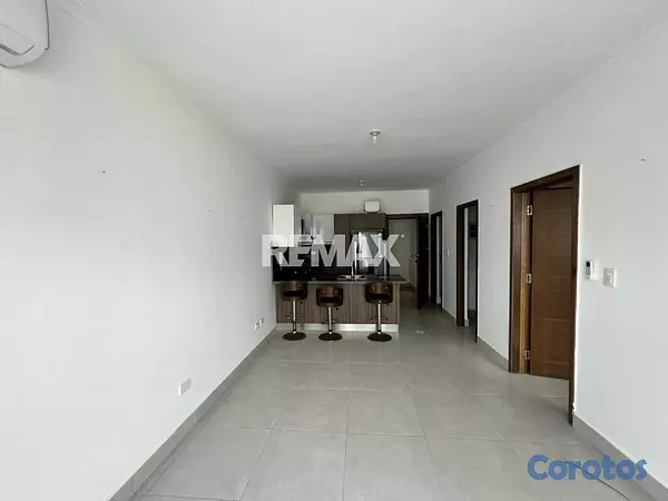apartamentos - Apartamento en Alquiler con Línea Blanca en Evaristo Morales 1H, 1.5B, 2P 3