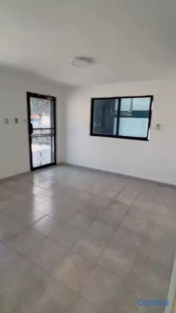 oficinas y locales comerciales - Nave Industrial de 240 m² - Bavaro 6
