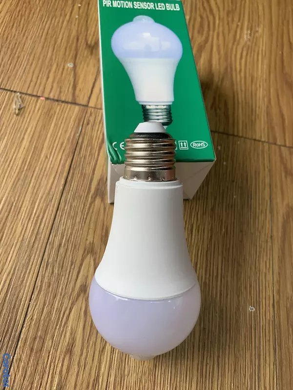 electrodomesticos - bombilla 💡 con censor 9W  5