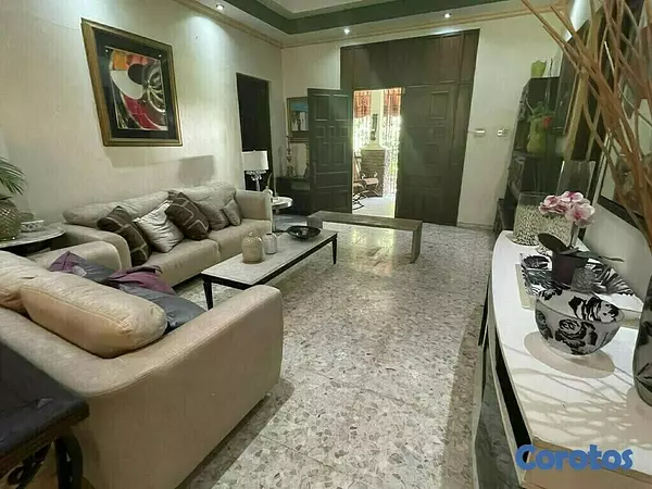 casas - VENDO Hermosa Casa Colonial Ubicada En Zona Exclusiva de Gazcue 
CODIGO: PD168
 4