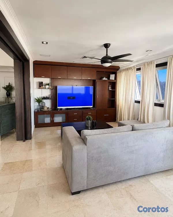 apartamentos - Apartamento amplio en venta en Ensanche Naco 11
