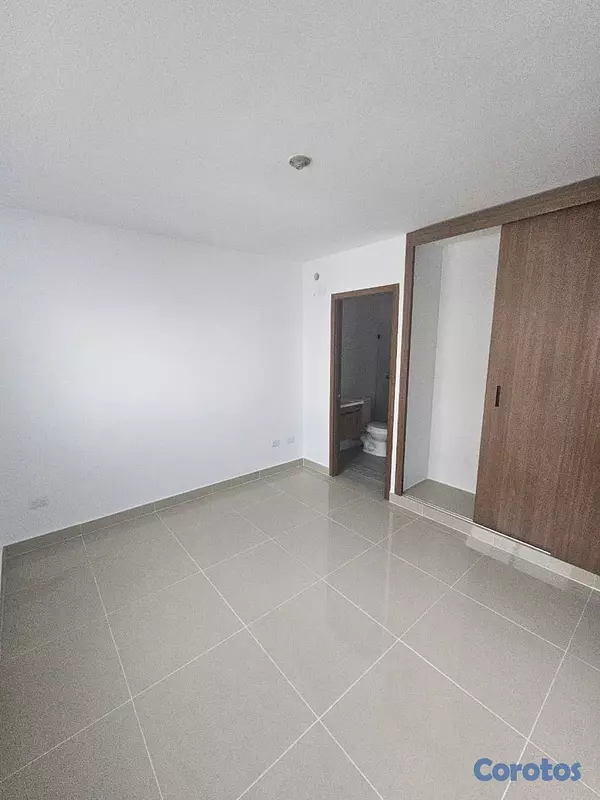apartamentos - Apto en la av. Jacobo Majluta, casa club con pisci 4