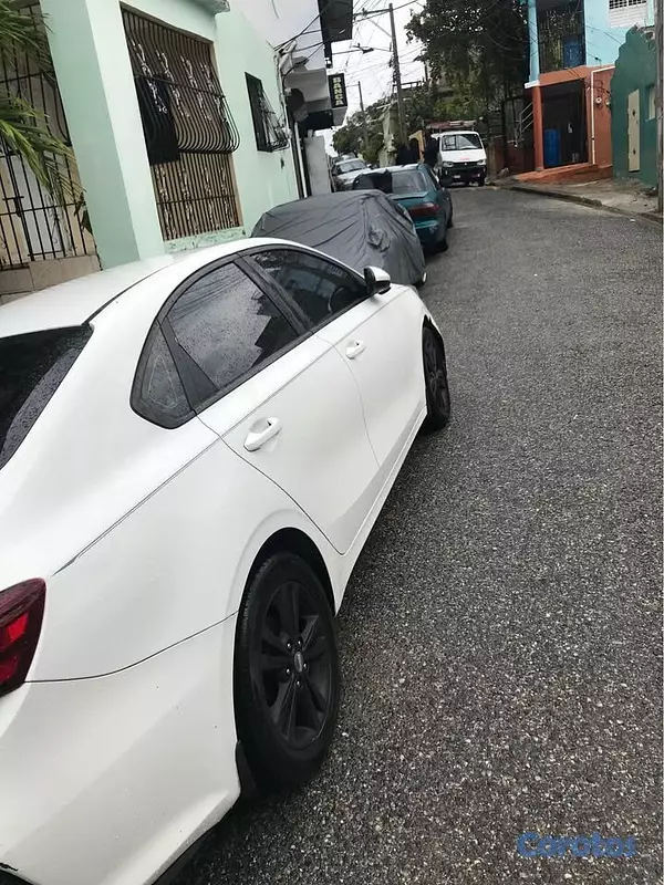carros - KIA FORTE 2019 — TRASPASO 4
