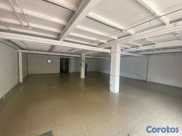 oficinas y locales comerciales - se alquila local  4